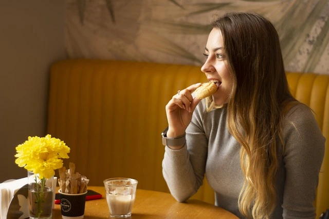 Влияние перекусов на уровень сахара в крови и уровень инсулина Влияние перекусов на уровень сахара в крови и уровень инсулина